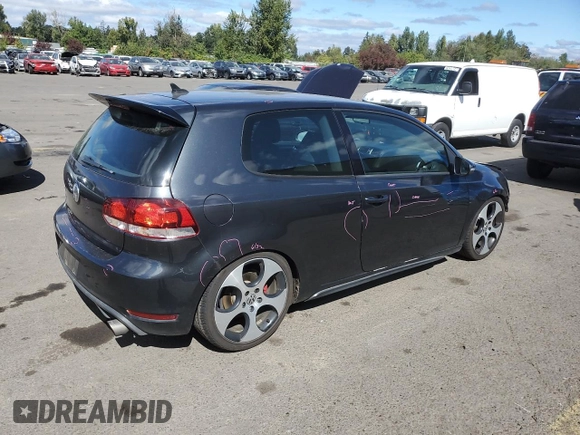 2013 Volkswagen GTI z VIN WVWED7AJ9DW122093, wystawiony jako Copart lot #70051594 z przebiegiem 118 231 mil mil oraz Szkoda całkowita • Salvage title. Historia ofert i sprzedaży dostępna na DreamBid. Obrazek 3.