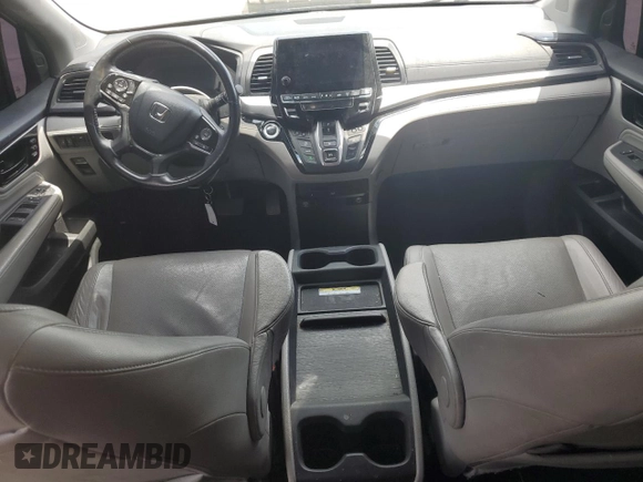 2018 Honda Odyssey Elite with VIN 5FNRL6H96JB015464, listed as a Copart auction lot 56911075 with 120,868 mi miles and Clean title. Bid and sale history available at DreamBid. Image 8.