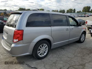 2019 Dodge Grand Caravan SXT with VIN 2C4RDGCG0KR735857, listed as a Copart auction lot 74053504 with 80,269 mi miles and Salvage Title. Bid and sale history available at carsss.com. Image 3.