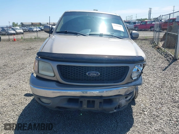 2001 Ford F-150 XL z VIN 2FTRX18L61CA78784, wystawiony jako IAAI lot #42228289 z przebiegiem 208 507 mil mil oraz . Historia ofert i sprzedaży dostępna na DreamBid. Obrazek 12.