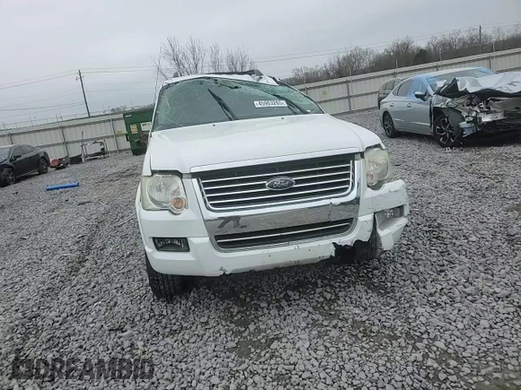 2010 Ford Explorer XLT z VIN 1FMEU6DE4AUA99334, wystawiony jako Copart lot #45903265 z przebiegiem 93 439 mil mil oraz Szkoda całkowita • Salvage title. Historia ofert i sprzedaży dostępna na DreamBid. Obrazek 12.