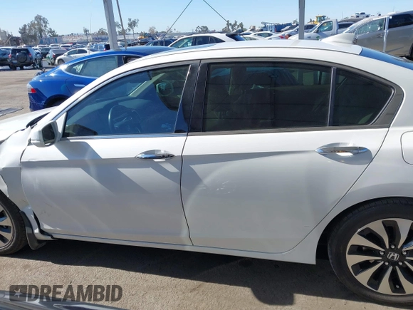 2015 Honda Accord EX-L с VIN 1HGCR6F55FA004767, выставлен на аукционе IAAI как лот 41312588 с пробегом 226 583 миль миль и . История ставок и продаж доступна на DreamBid. Изображение 15.