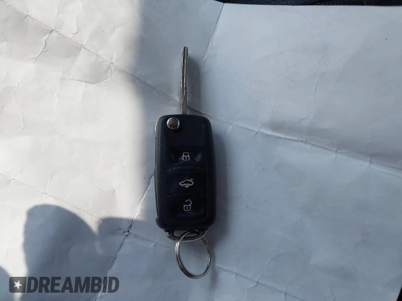 2011 Volkswagen Jetta SE с VIN 3VWDZ7AJ6BM379316, выставлен на аукционе IAAI как лот 42101190 с пробегом 145 496 миль миль и . История ставок и продаж доступна на DreamBid. Изображение 11.