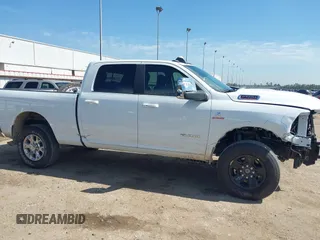 2024 Ram 2500 Laramie с VIN 3C6UR5FL6RG384601, выставлен на аукционе IAAI как лот 41640560 с пробегом 21 330 миль миль и . История ставок и продаж доступна на DreamBid. Изображение 14.