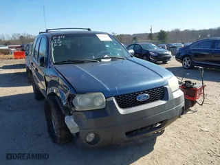 2006 Ford Escape XLT with VIN 1FMYU031X6KA03489, listed as a IAAI auction lot 41446906 with 1 mi miles. Bid and sale history available at carsss.com. Image 6.