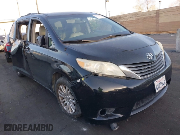 2013 Toyota Sienna XLE AAS with VIN 5TDYK3DC2DS292627, listed as a IAAI auction lot 41953059 with 186,007 mi miles and . Bid and sale history available at DreamBid. Image 1.