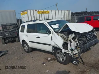 2014 Honda Pilot LX with VIN 5FNYF4H26EB049632, listed as a IAAI auction lot 42445647 with Not provided miles and . Bid and sale history available at DreamBid. Image 1.
