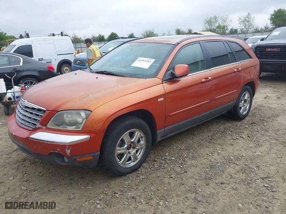 2006 Chrysler Pacifica Touring with VIN 2A8GM68486R679567, listed as a IAAI auction lot 41919283 with 332,536 mi miles. Bid and sale history available at carsss.com. Image 2.