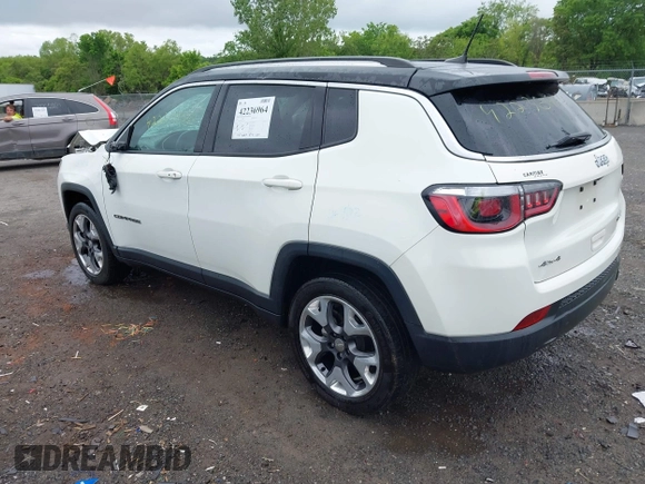 2019 Jeep Compass Limited z VIN 3C4NJDCB0KT842799, wystawiony jako IAAI lot #42236964 z przebiegiem 118 627 mil mil oraz . Historia ofert i sprzedaży dostępna na DreamBid. Obrazek 3.