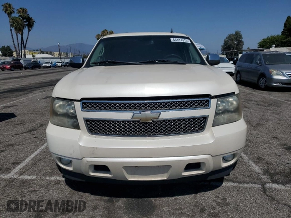 2008 Chevrolet Suburban LTZ with VIN 1GNFC16J88R220573, listed as a Copart auction lot 64887315 with 281,245 mi miles and Clean title. Bid and sale history available at DreamBid. Image 5.