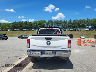2019 Ram 2500 Tradesman with VIN 3C6UR5CL1KG598101, listed as a IAAI auction lot 42667301 with 90,262 mi miles and . Bid and sale history available at DreamBid. Image 14.