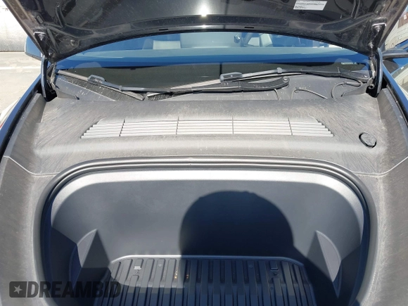 2024 Tesla Model Y с VIN 7SAYGDED9RF091854, выставлен на аукционе IAAI как лот 42382483 с пробегом 14 805 миль миль и . История ставок и продаж доступна на DreamBid. Изображение 10.