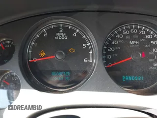 2008 GMC Yukon SLT w/4SB with VIN 1GKFC13068R109156, listed as a IAAI auction lot 41658588 with 224,669 mi miles. Bid and sale history available at carsss.com. Image 7.