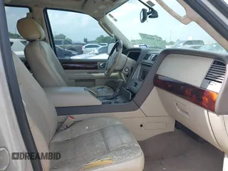 2004 Lincoln Navigator Luxury with VIN 5LMFU27R74LJ35777, listed as a IAAI auction lot 42706528 with 231,014 mi miles and . Bid and sale history available at DreamBid. Image 5.