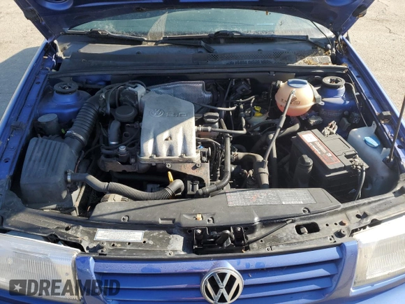 1998 Volkswagen Jetta z VIN 3VWRB81H3WM156525, wystawiony jako Copart lot #42262735 z przebiegiem 83 473 mil mil oraz Czysty tytuł • Clean title. Historia ofert i sprzedaży dostępna na DreamBid. Obrazek 11.
