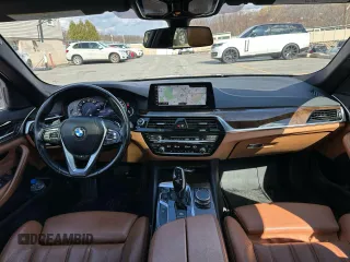 2018 BMW 5 Series 530e xDrive with VIN WBAJB1C57JB084929, listed as a Copart auction lot 50735195 with 139,305 mi miles and Clean Title. Bid and sale history available at carsss.com. Image 7.