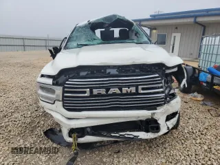 2022 Ram 2500 Laramie with VIN 3C6UR5FL5NG111918, listed as a Copart auction lot 47309925 with 0 mi miles and Clean Title. Bid and sale history available at carsss.com. Image 5.