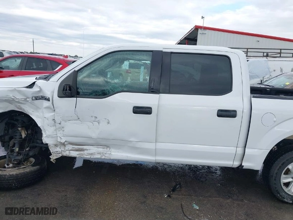 2017 Ford F-150 XL with VIN 1FTEW1C85HKD74857, listed as a IAAI auction lot 41433859 with 132,769 mi miles. Bid and sale history available at carsss.com. Image 15.