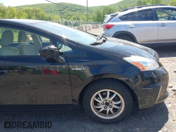 2014 Toyota Prius Two с VIN JTDZN3EUXE3337643, выставлен на аукционе IAAI как лот 42319705 с пробегом 106 813 миль миль и . История ставок и продаж доступна на DreamBid. Изображение 17.