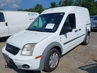 2013 Ford Transit Connect XLT z VIN NM0LS7BN1DT142402, wystawiony jako IAAI lot #42704844 z przebiegiem 127 148 mil mil oraz . Historia ofert i sprzedaży dostępna na DreamBid. Obrazek 2.