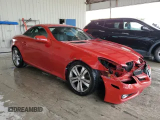 2010 Mercedes-Benz SLK-Class SLK 300 with VIN WDBWK5EA0AF230542, listed as a Copart auction lot 85008954 with 109,161 mi miles and Salvage Title. Bid and sale history available at carsss.com. Image 4.