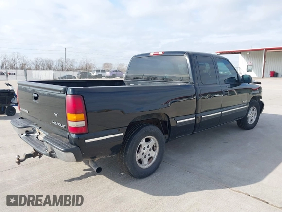 2001 Chevrolet Silverado 1500 LS with VIN 2GCEC19T311390663, listed as a IAAI auction lot 41557167 with 248,447 mi miles. Bid and sale history available at carsss.com. Image 4.