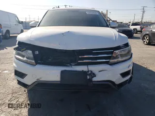 2020 Volkswagen Tiguan SE z VIN 3VV3B7AX6LM107732, wystawiony jako Copart lot #52038695 z przebiegiem 27 317 mil mil oraz Szkoda całkowita • Salvage title. Historia ofert i sprzedaży dostępna na DreamBid. Obrazek 5.