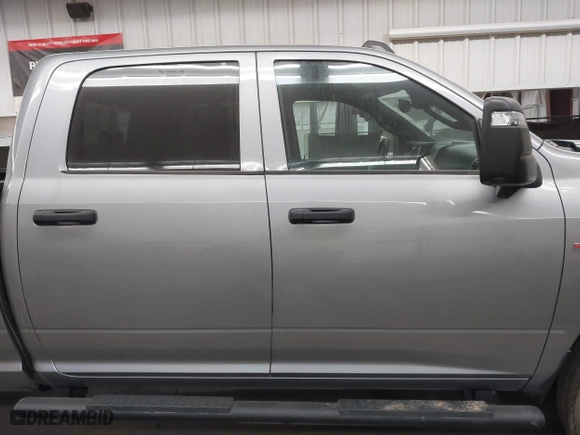 2024 Ram 2500 Tradesman with VIN 3C6UR5HL6RG189322, listed as a IAAI auction lot 41383347 with 20,558 mi miles. Bid and sale history available at carsss.com. Image 13.