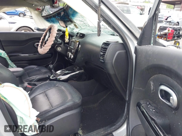 2016 Kia Soul ! with VIN KNDJX3A55G7855676, listed as a IAAI auction lot 41930250 with 97,168 mi miles. Bid and sale history available at carsss.com. Image 5.