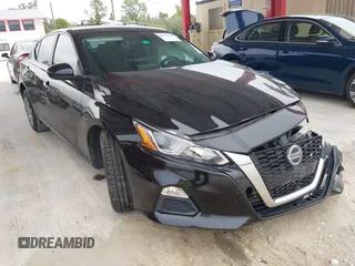 2020 Nissan Altima 2.5 S with VIN 1N4BL4BV4LC274603, listed as a IAAI auction lot 41367679 with 62,168 mi miles. Bid and sale history available at carsss.com. Image 1.