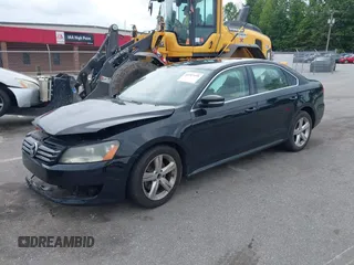 2013 Volkswagen Passat SE with VIN 1VWBH7A38DC088638, listed as a IAAI auction lot 42397459 with 173,025 mi miles and . Bid and sale history available at DreamBid. Image 18.