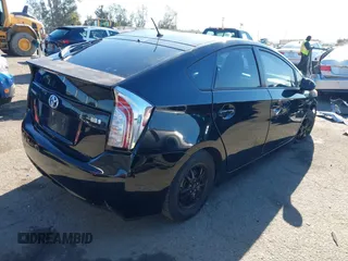 2013 Toyota Prius One z VIN JTDKN3DU7D5596130, wystawiony jako IAAI lot #41338227 z przebiegiem 160 146 mil mil oraz . Historia ofert i sprzedaży dostępna na DreamBid. Obrazek 4.