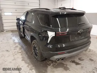 2024 Chevrolet Traverse AWD Z71 with VIN 1GNEVJKS7RJ198778, listed as a IAAI auction lot 41729998 with 8,051 mi miles. Bid and sale history available at carsss.com. Image 3.