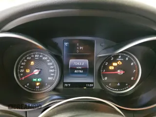 2018 Mercedes-Benz C 300 z VIN 55SWF4JB5JU262727, wystawiony jako Copart lot #57547835 z przebiegiem 80 786 mil mil oraz Szkoda całkowita • Salvage title. Historia ofert i sprzedaży dostępna na DreamBid. Obrazek 9.