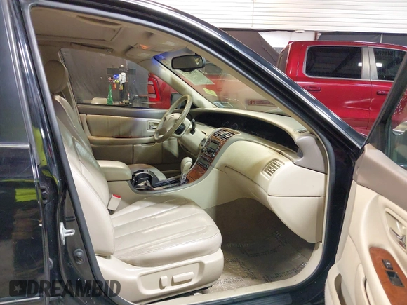 2002 Toyota Avalon XL with VIN 4T1BF28B02U257871, listed as a IAAI auction lot 41915163 with 117,995 mi miles and . Bid and sale history available at DreamBid. Image 5.