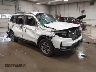 2022 Honda Passport TrailSport z VIN 5FNYF8H64NB002982, wystawiony jako IAAI lot #42042824 z przebiegiem Nie podano mil oraz . Historia ofert i sprzedaży dostępna na DreamBid. Obrazek 1.
