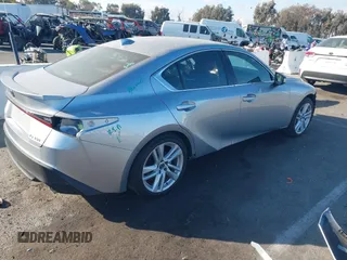 2021 Lexus IS with VIN JTHAA1D24M5117249, listed as a IAAI auction lot 41302623 with 32,540 mi miles. Bid and sale history available at carsss.com. Image 4.