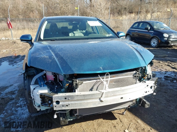 2025 Toyota Camry LE with VIN 4T1DAACK5SU068576, listed as a IAAI auction lot 41746222 with 3,674 mi miles and . Bid and sale history available at DreamBid. Image 13.