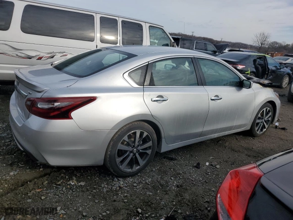 2017 Nissan Altima 2.5 SV with VIN 1N4AL3AP8HC152374, listed as a Copart auction lot 81646504 with 0 mi miles and Salvage Title. Bid and sale history available at carsss.com. Image 3.