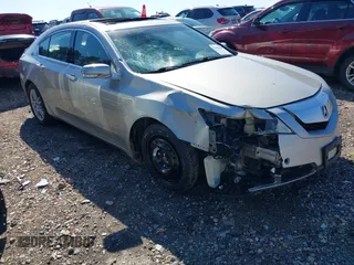 2010 Acura TL with VIN 19UUA8F25AA002331, listed as a IAAI auction lot 41634680 with 173,182 mi miles. Bid and sale history available at carsss.com. Image 1.