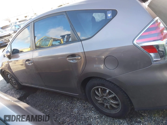 2015 Toyota Prius Two with VIN JTDZN3EU4FJ040526, listed as a IAAI auction lot 41582274 with 137,797 mi miles and . Bid and sale history available at DreamBid. Image 15.