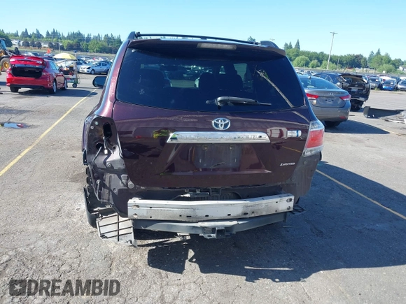 2013 Toyota Highlander Limited with VIN JTEDC3EH1D2011037, listed as a IAAI auction lot 42384576 with 334,621 mi miles and . Bid and sale history available at DreamBid. Image 18.