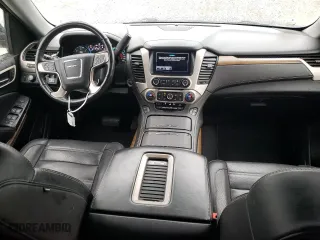 2020 GMC Yukon XL Denali with VIN 1GKS2HKJ6LR143238, listed as a Copart auction lot 42918175 with 67,833 mi miles and Salvage Title. Bid and sale history available at carsss.com. Image 8.