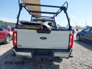 2023 Ford F-250 XL с VIN 1FTBF2BA8PEC60782, выставлен на аукционе IAAI как лот 42259327 с пробегом 22 665 миль миль и . История ставок и продаж доступна на DreamBid. Изображение 16.