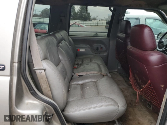 1998 GMC Yukon with VIN 1GKEK13R0WJ728697, listed as a Copart auction lot 45138855 with 283,616 mi miles and Salvage Title. Bid and sale history available at carsss.com. Image 11.