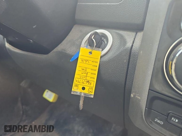 2023 Ram 1500 Tradesman z VIN 3C6RR7KG0PG675750, wystawiony jako IAAI lot #42566385 z przebiegiem 41 272 mil mil oraz . Historia ofert i sprzedaży dostępna na DreamBid. Obrazek 9.