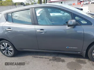 2017 Nissan LEAF S with VIN 1N4BZ0CP1HC302579, listed as a IAAI auction lot 41920542 with 37,462 mi miles. Bid and sale history available at carsss.com. Image 13.