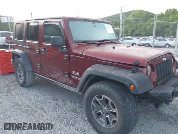 2008 Jeep Wrangler Unlimited X z VIN 1J4GA39128L568988, wystawiony jako IAAI lot #42445403 z przebiegiem 198 032 mil mil oraz . Historia ofert i sprzedaży dostępna na DreamBid. Obrazek 1.