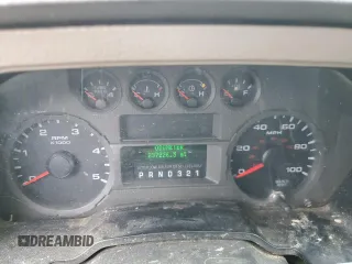 2008 Ford F-350 XL with VIN 1FTWW31RX8EB18787, listed as a Copart auction lot 43568645 with 237,226 mi miles and Salvage Title. Bid and sale history available at DreamBid. Image 9.