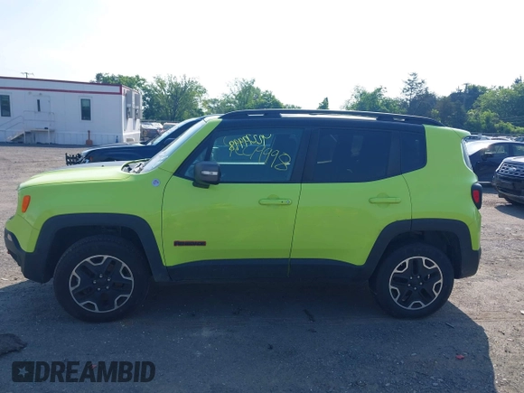 2017 Jeep Renegade Trailhawk z VIN ZACCJBCB0HPF27223, wystawiony jako IAAI lot #42279998 z przebiegiem 166 836 mil mil oraz . Historia ofert i sprzedaży dostępna na DreamBid. Obrazek 14.